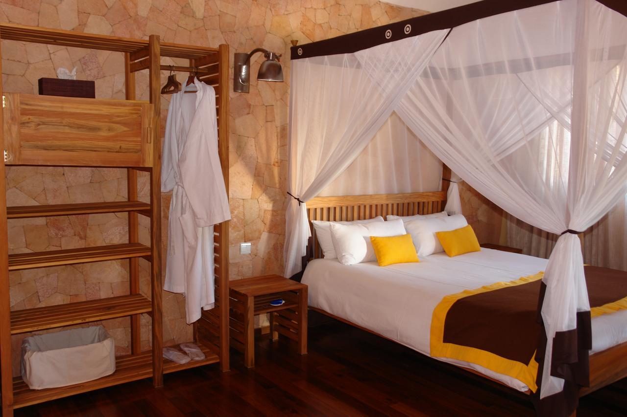 Hotel Sakamanga Tananarive Extérieur photo