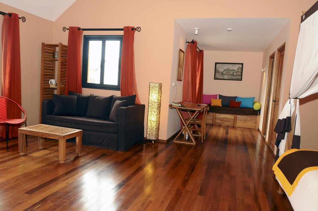 Hotel Sakamanga Tananarive Extérieur photo